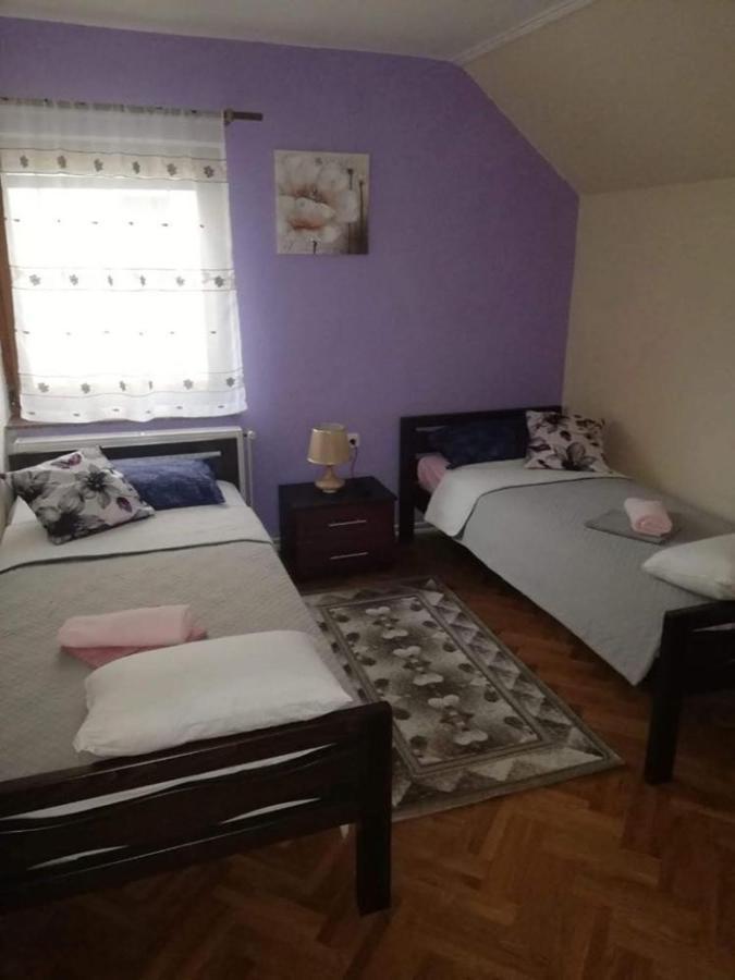 Apartman Nika Otocac Luaran gambar