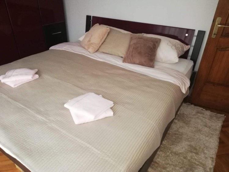 Apartman Nika Otocac Luaran gambar